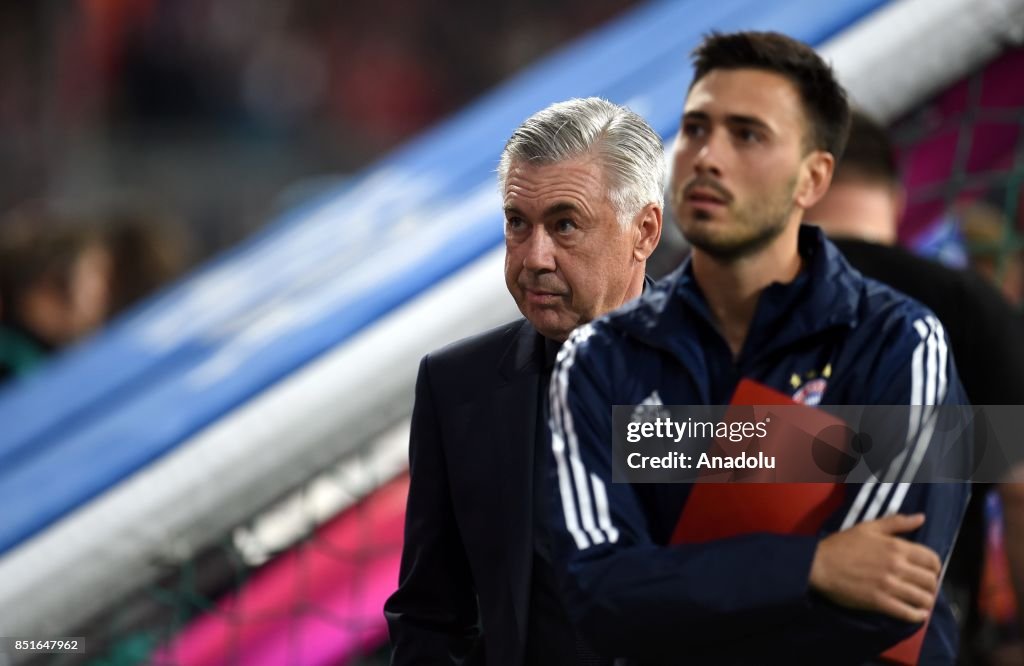Bayern Munich vs VfL Wolfsburg - Bundesliga