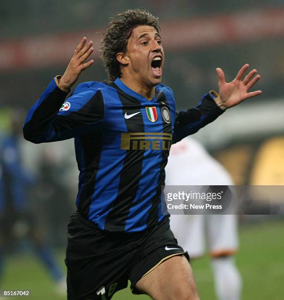 Hernan Crespo of Inter reacts during the Serie A match between Inter and Roma at the Stadio Meazza on March 01, 2009 in Milan, Italy.