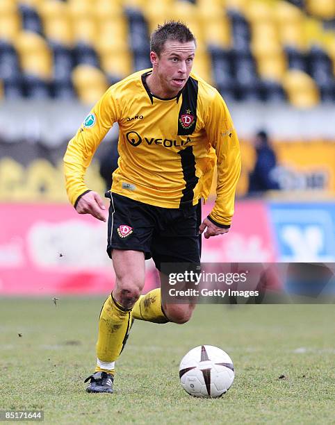 Lars Jungnickel of Dynamo Dresden in action during the 3. Liga match between Dynamo Dresden and Kickers Offenbach at the Rudolf Harbig Stadion on...