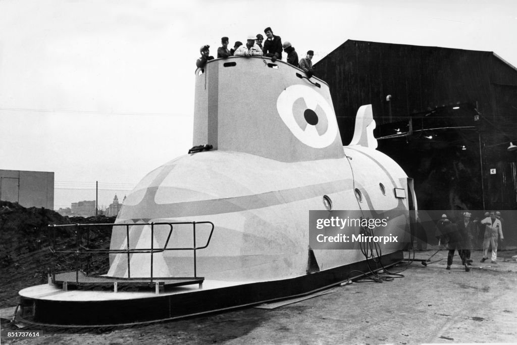 Yellow Submarine construction