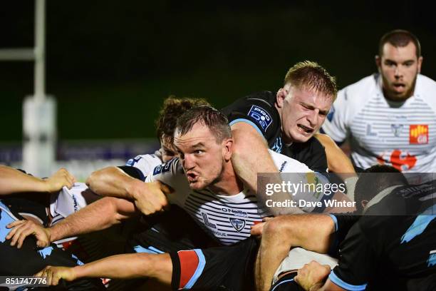 John Madigan of Massy battles with Romain Bezian of Colomiers during the French Pro D2 match between Massy and Colomiers on September 22, 2017 in...