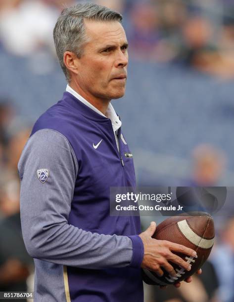 Head coach Chris Petersen of the Washington Huskies looks on prior to the game against the Fresno State Bulldogs at Husky Stadium on September 16,...