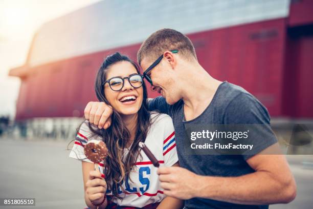 jag är glad med dig - hipster couple bildbanksfoton och bilder