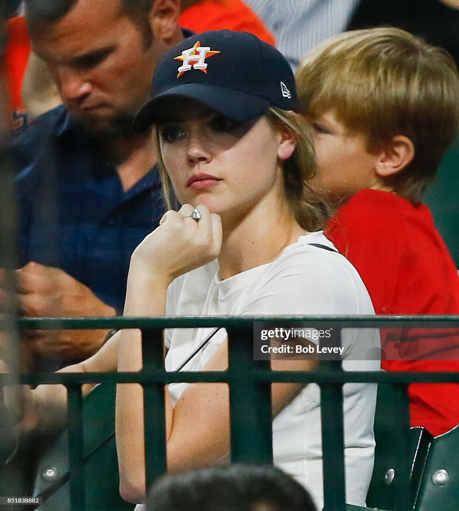 Los Angeles Angels of Anaheim v Houston Astros