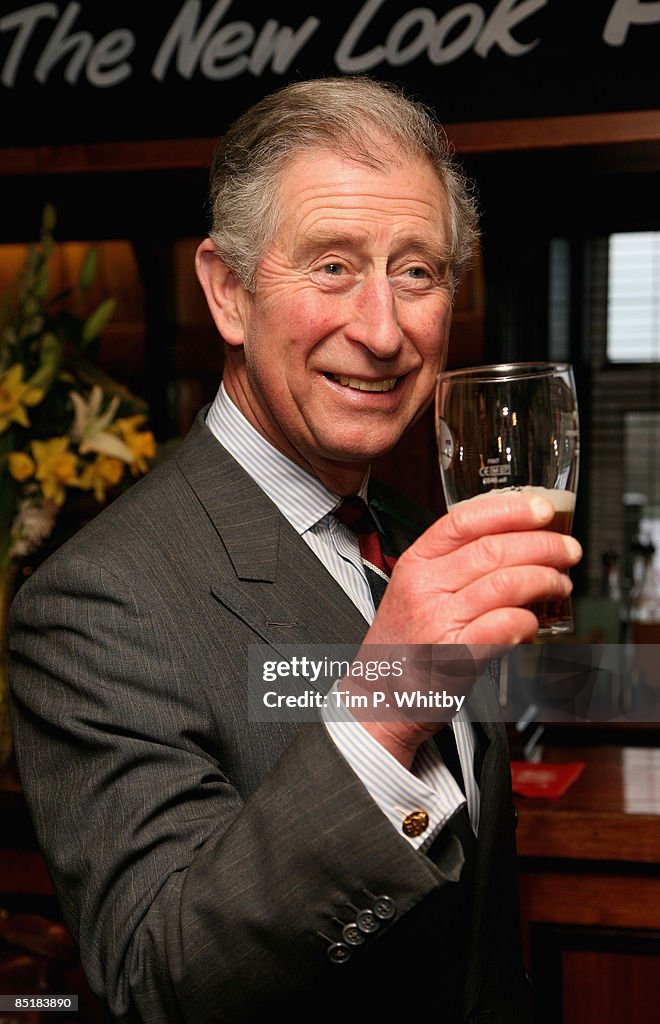 Prince Charles, Prince Of Wales Visits Froncysyllte - Calor Gas Village Of The Year