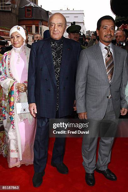 Her Majesty The Queen of Malaysia, Tuanku Nur Zahirah, Mohamed Al Fayed and The King Of Malaysia, Al-Wathiqu Billah Tuanku Mizam Zainal Abidin Lbni...