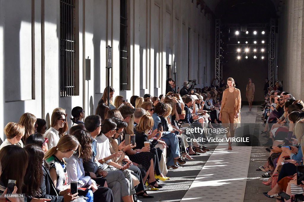 Max Mara - Runway - Milan Fashion Week Spring/Summer 2018