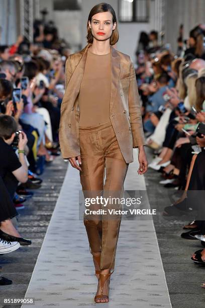 Model walks the runway at the Max Mara Ready to Wear Spring/Summer 2018 fashion show during Milan Fashion Week Spring/Summer 2018 on September 21,...