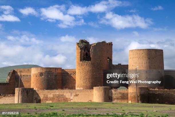 city wall, ani ruins, kars, eastern anatolia, turkey - kars stock pictures, royalty-free photos & images