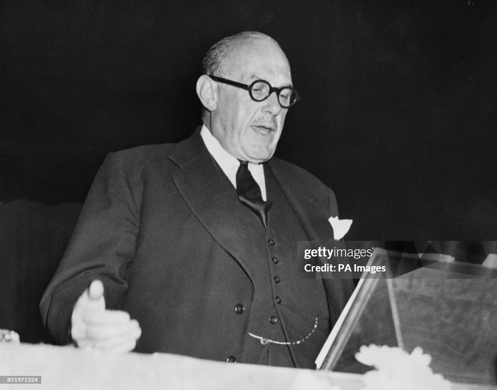 Politics - Conservative Party Conference - Oliver Lyttelton - Margate, Kent - 1953