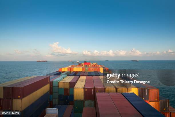 container ship - canal do suez stock pictures, royalty-free photos & images