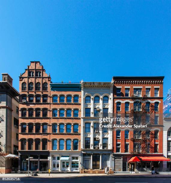 tribeca neighborhood in new york city, usa - facade fotografías e imágenes de stock