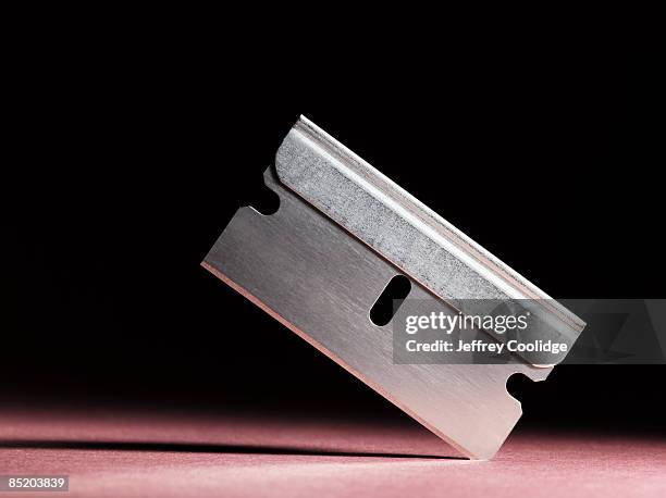 razor blade - blade stock pictures, royalty-free photos & images