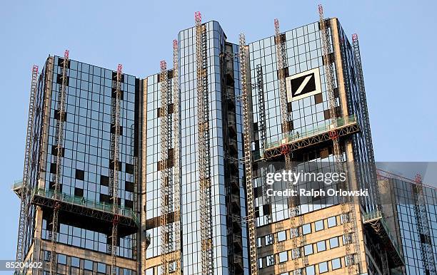 The glass facade of the twin towers of Germany's largest bank Deutsche Bank AG is under construction on March 3, 2009 in Frankfurt, Germany. The city...