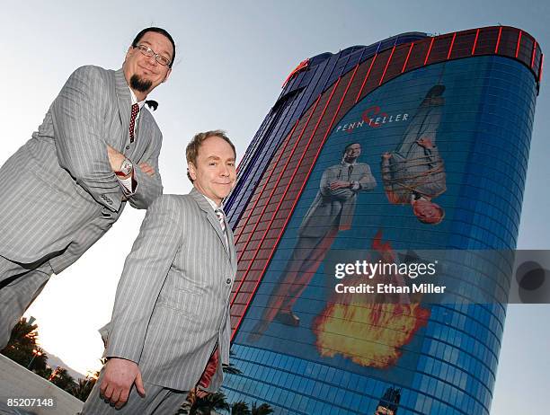 Funny Team Building Photos and Premium High Res Pictures - Getty Images