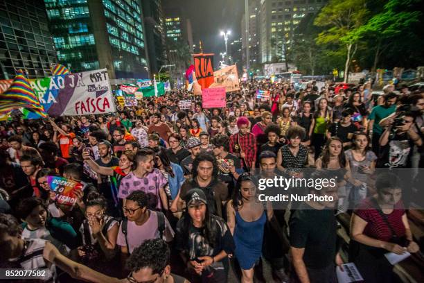 Protesters protest on Avenida Paulista on 22 September 2017 against Judge Waldemar Cláudio de Carvalho of the 14th Federal District Court, granted an...