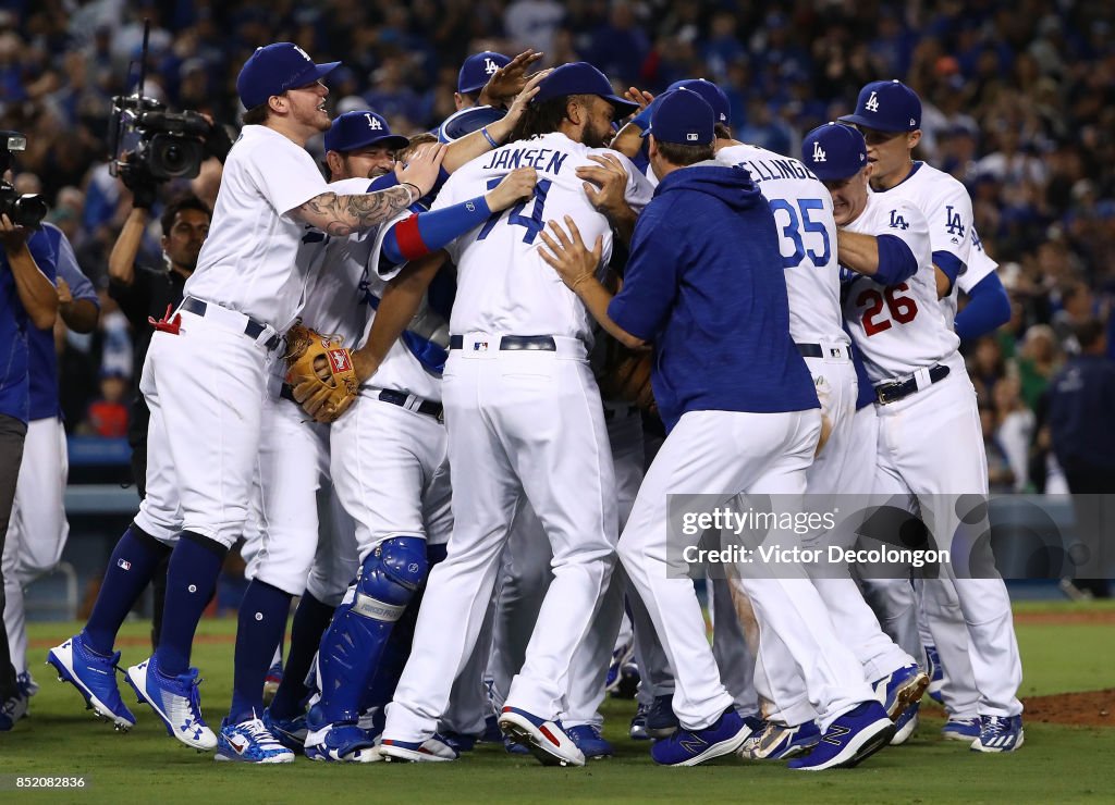 San Francisco Giants v Los Angeles Dodgers