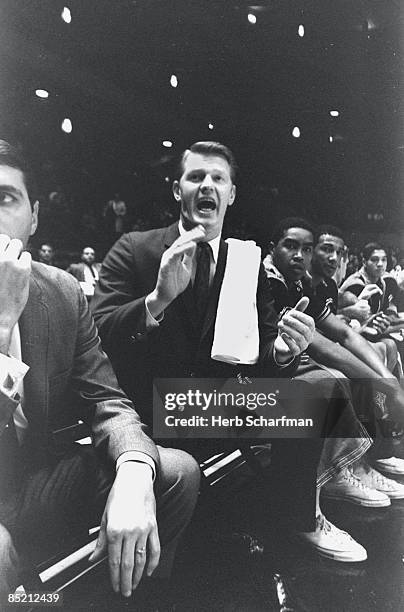 Red Kerr 206 Johnny Kerr Stock Photos, High-Res Pictures, and Images - Getty Images