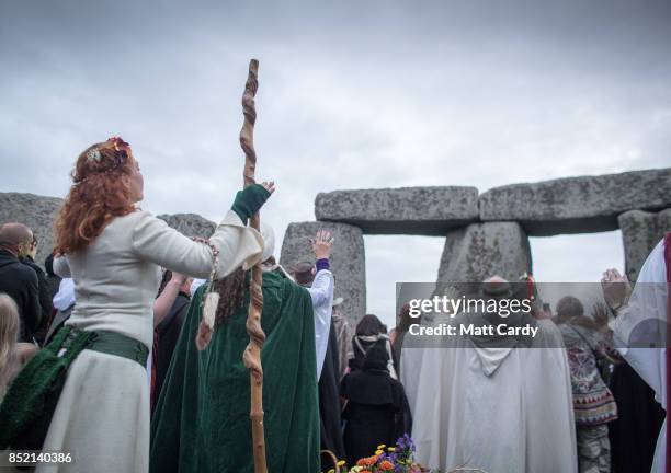 Fall Ritual Druid 37 Autumn Equinox Is Celebrated At Stonehenge Stock Photos, High-Res ...