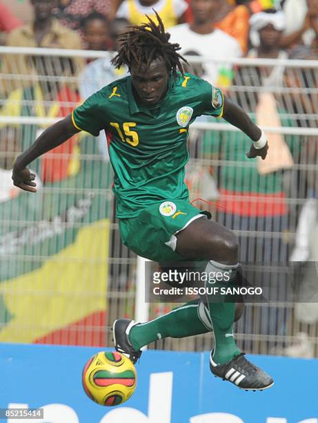 Lions du Senegal Senegalese National football team player Malick Fall controls the ball against Black stars of Ghana on March 4, 2009 at Bouake...