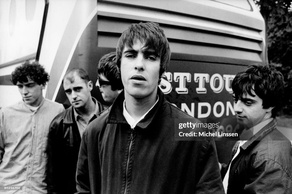 Photo of Noel GALLAGHER and Liam GALLAGHER and OASIS