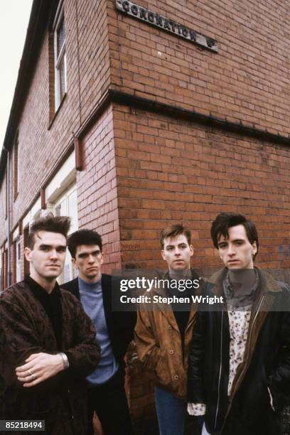 Photo of The Smiths and Andy ROURKE and Johnny MARR and Mike JOYCE and MORRISSEY; L-R: Morrissey, Mike Joyce, Andy Rourke, Johnny Marr - posed, group...