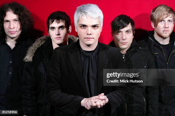 Photo of MY CHEMICAL ROMANCE; Ray Toro, Mikey Way, Gerard Way, Frank Iero, Bob Bryar