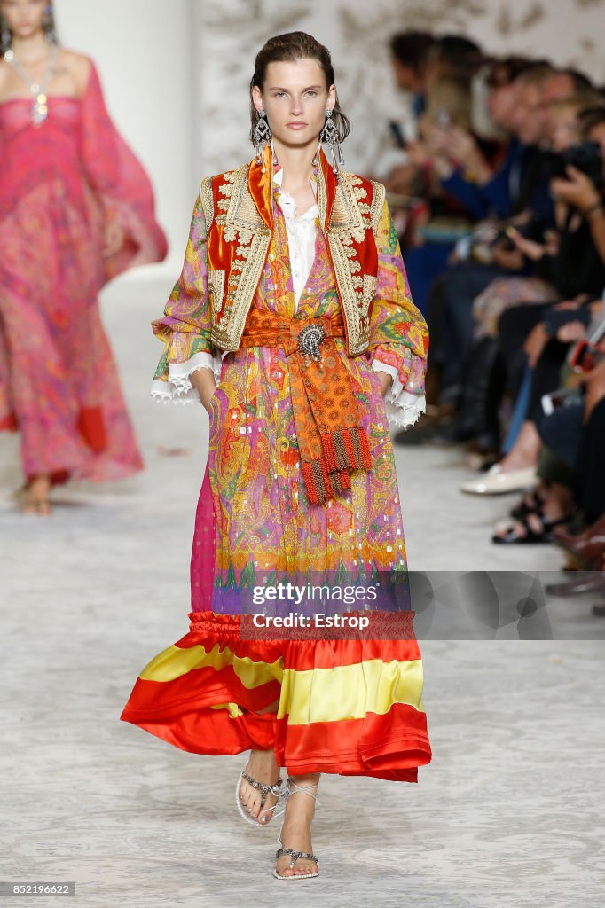 Etro - Runway - Milan Fashion Week Spring/Summer 2018