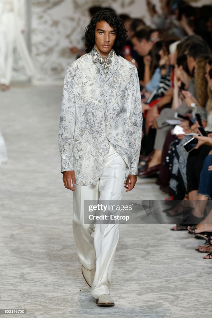Etro - Runway - Milan Fashion Week Spring/Summer 2018