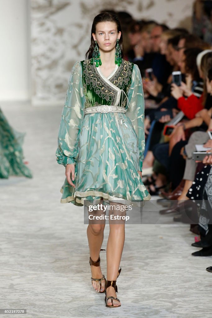 Etro - Runway - Milan Fashion Week Spring/Summer 2018