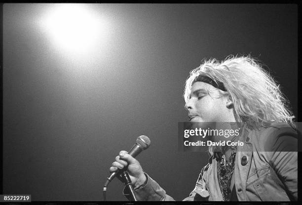 Photo of Jeffrey Lee PIERCE and GUN CLUB; Jeffrey Lee Pierce performing at The Venue, London