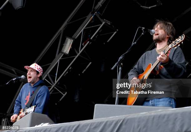 Photo of King Creosote @ Bestival - 09/09/06, King Creosote on the main stage @ Bestival - 09/09/06