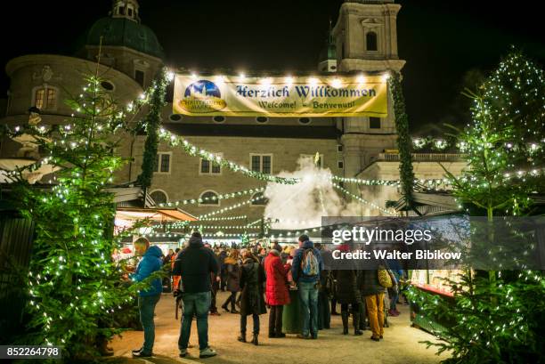 austria, salzburg, exterior - domplatz salzburg stock-fotos und bilder