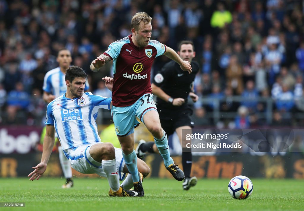 Burnley v Huddersfield Town - Premier League