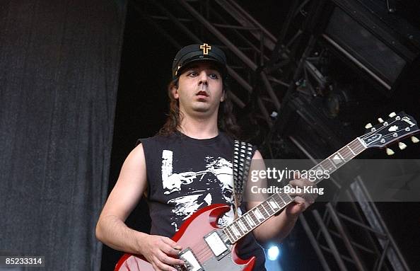 Photo of SYSTEM OF A DOWN Photo of SYSTEM OF A DOWN