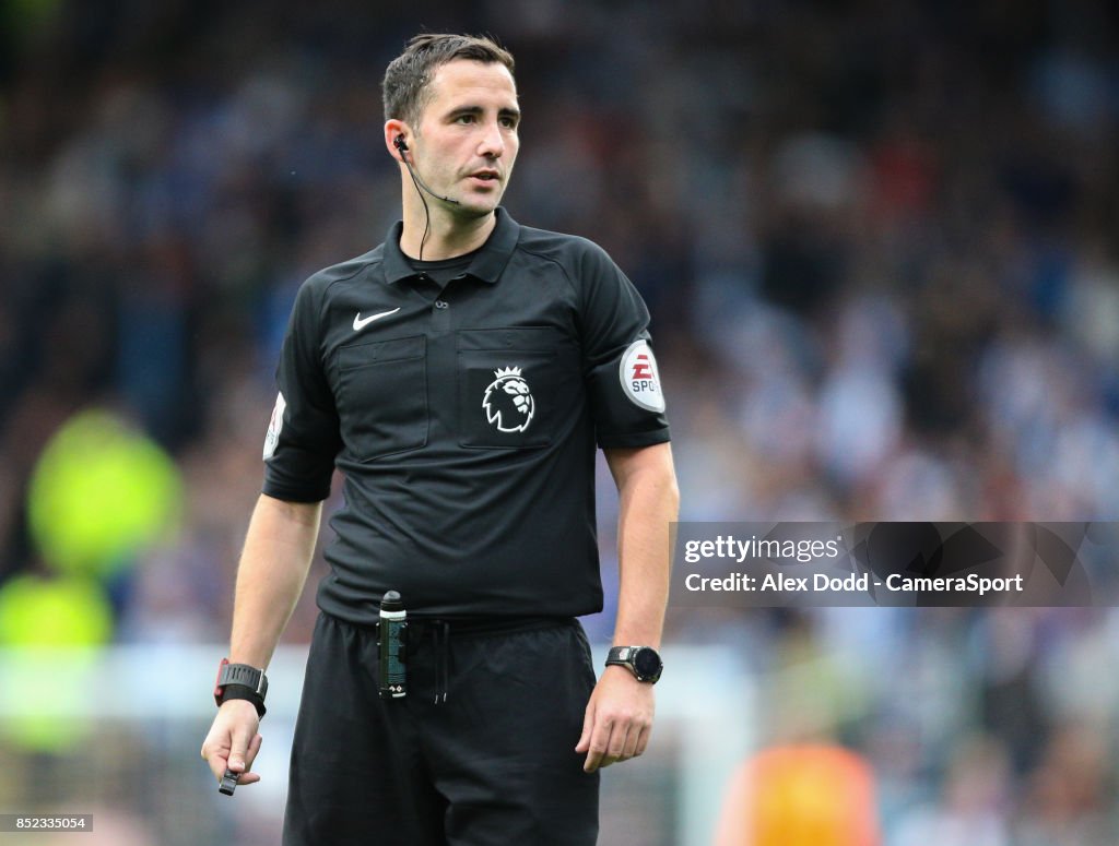 Burnley v Huddersfield Town - Premier League