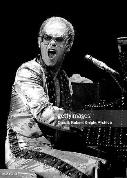 Photo of Elton JOHN