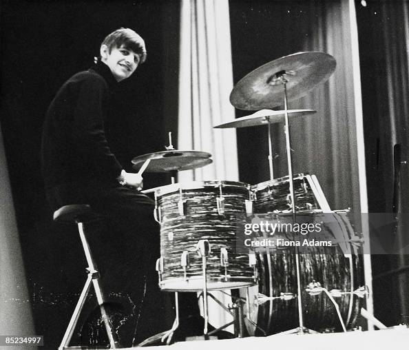 Photo of Ringo STARR and BEATLES Photo of Ringo STARR and BEATLES