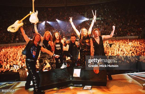 Photo of Janick GERS and IRON MAIDEN and Steve HARRIS and Dave MURRAY and Bruce DICKINSON and Adrian SMITH and Nicko McBRAIN, L-R: Dave Murray,...