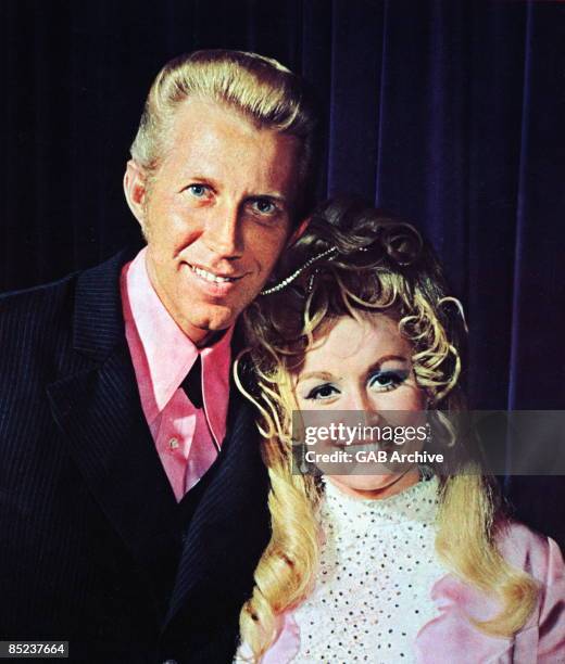 Photo of Dolly PARTON and Porter WAGONER and Dolly PARTON; L-R. Porter Wagoner, Dolly Parton