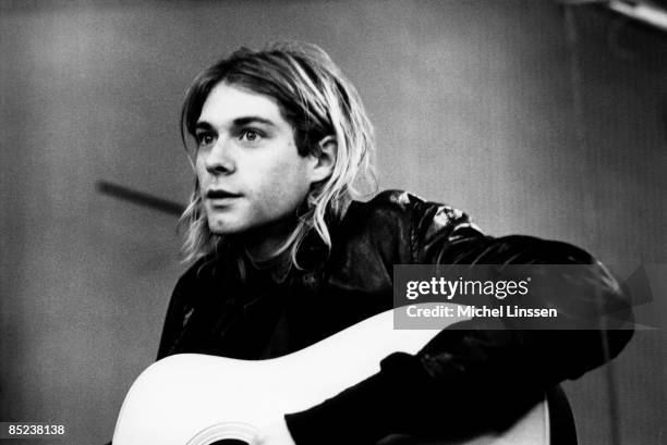 Photo of Kurt COBAIN and NIRVANA, Kurt Cobain recording in Hilversum Studios