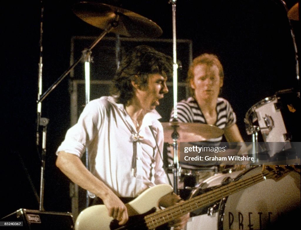 Photo of Pete Farndon and Martin Chambers and PRETENDERS