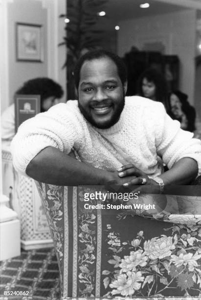 Photo of Marvin WINANS; Posed portrait of Marvin Winans