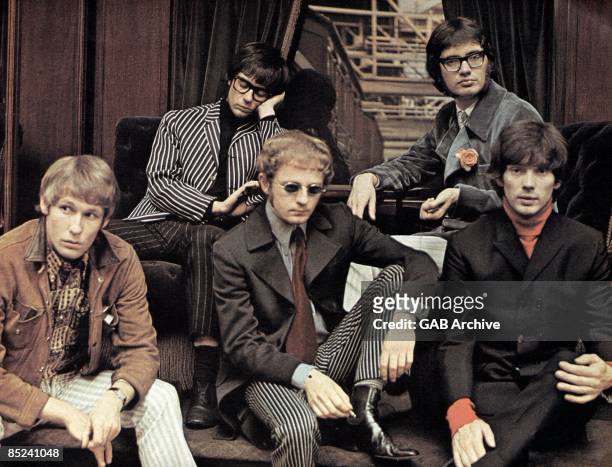 Photo of Mike D'ABO and MANFRED MANN; Group shot, posed - portrait - L-R Mike D'Abo, Manfred Mann, Mike Hugg, Tom McGuinness and Klaus Voorman