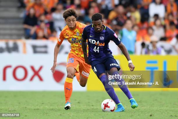 Anderson Lopes of Sanfrecce Hiroshima controls the ball under pressure of Ko Matsubara of Shimizu S-Pulse during the J.League J1 match between...