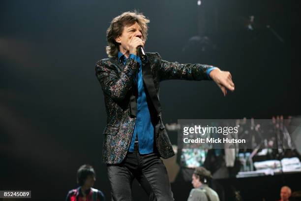 Photo of Mick JAGGER and ROLLING STONES; Mick Jagger performing live onstage on A Bigger Bang Tour