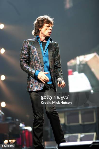 Photo of Mick JAGGER and ROLLING STONES; Mick Jagger performing live onstage on A Bigger Bang Tour