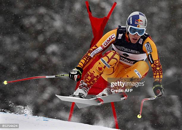 Canada's Erik Guay competes during the men's official downhill training at the FIS Ski World cup on March 5, 2009 in Kvitfjell. AFP PHOTO / DANIEL...