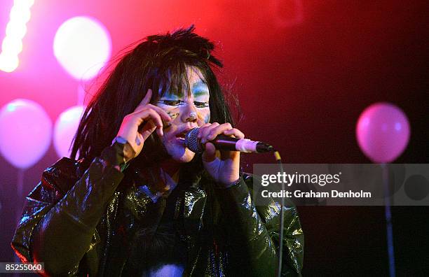 Singer From Css 667 Css Lovefoxx Stock Photos, High-Res Pictures, and Images - Getty Images