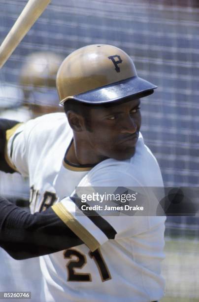 Pittsburgh Pirates Roberto Clemente in action, at bat during spring training. Bradenton, FL 3/27/1972 CREDIT: James Drake